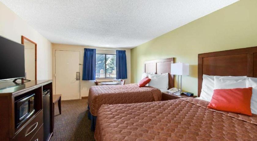 Rodeway Inn Glenwood Springs Exterior photo